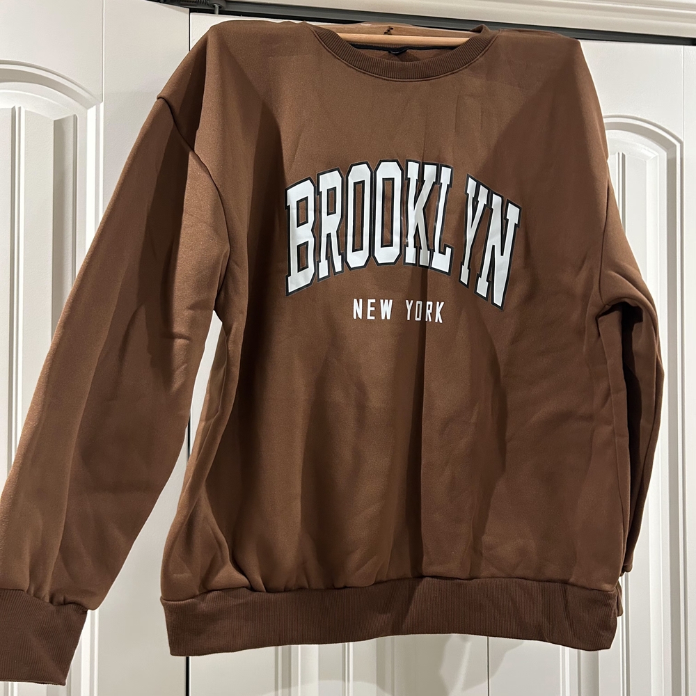 SHEIN Brown Brooklyn New York Crewneck Sweatshirt